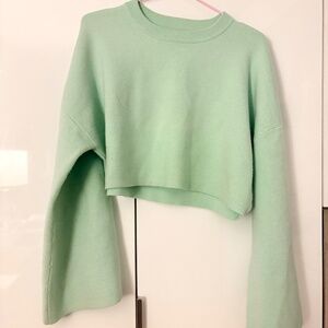 Zara Knit Bell Sleeves Crop sweater